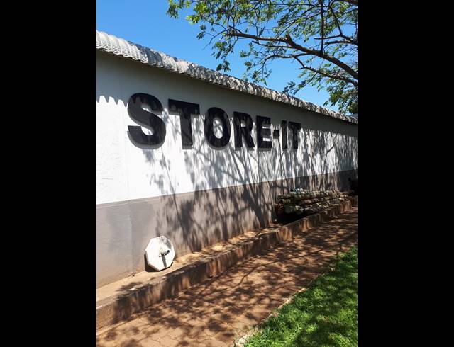 36M² STORAGE UNIT TO LET IN TINLEY MANOR